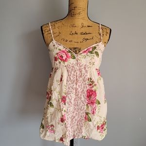 Xhilaration Floral Sleevless Top